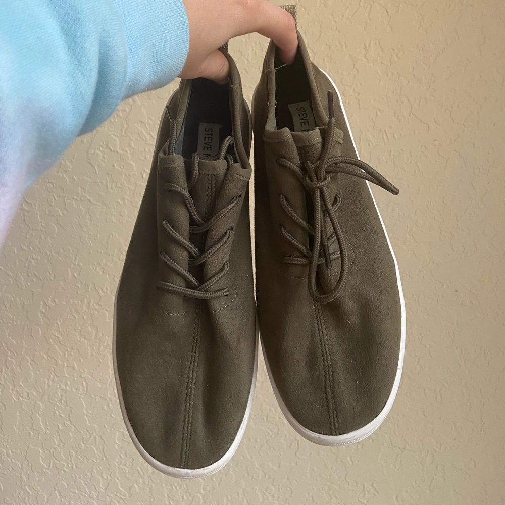 Steve Madden Suede Sneakers